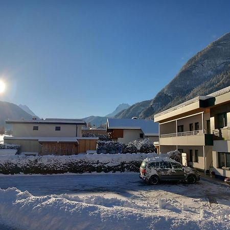 Myhome Apartments Umhausen Buitenkant foto
